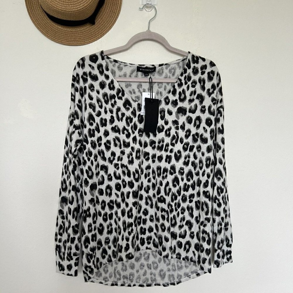 NEW GIBSONLOOK Animal Print Fleece Sweater Top SMALL boho chic - Picture 6 of 11